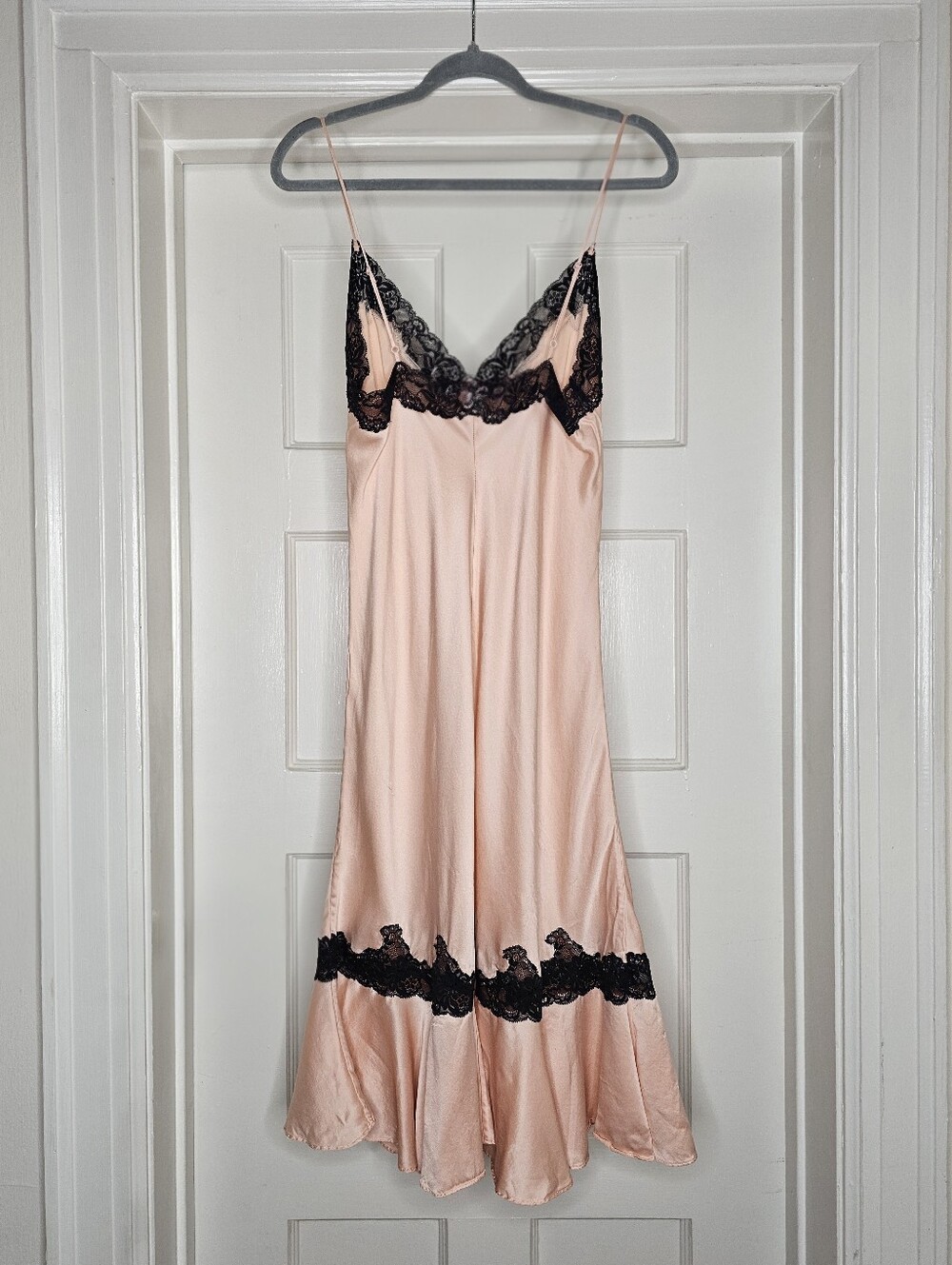 VTG Y2K Victoria's Secret Silk Slip Dress (2002) - Picture 5 of 14